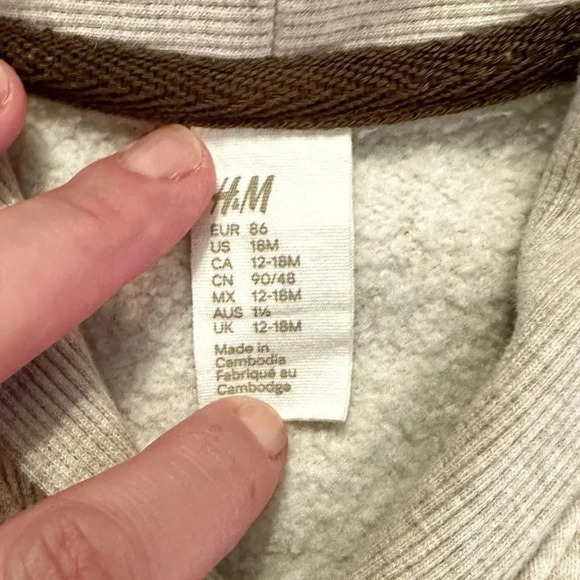 H&M | Toddler Shawl Collar Sweater (18 mos) - Picture 4 of 4